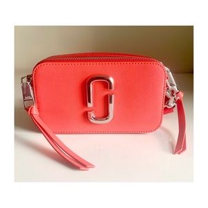 Auth. The Marc Jacobs The Bicolor Snapshot Crossbody Bag in Electric Orange